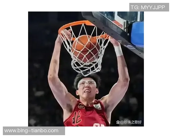 周琦防守表现突出半场贡献3分7篮板1抢断2盖帽助力球队 周琦防守表现突出半场贡献3分7篮板1抢断2盖帽助力球队