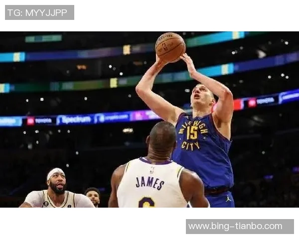 里夫斯谈轮换不足的挑战强调全队拼尽全力应对困难局面