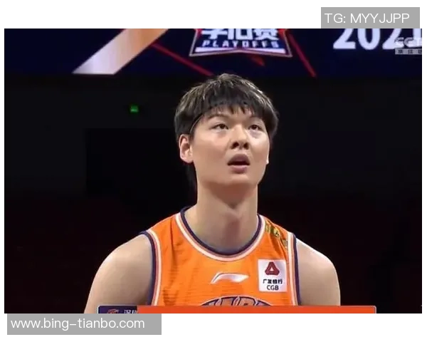 文班通过减少三分出手提升效率目标更多冲击篮筐实现进攻多样化