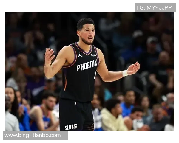 布克右腹股沟拉伤一周后将接受重新评估的最新消息